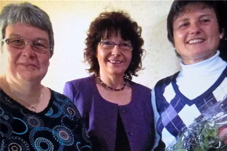 Karin Becker-Schmitt freut sich über die langjährige Treue ihrer „Gymnastikfrauen“. privat