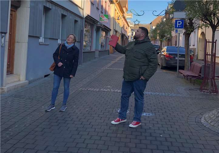 Karin Küsel in der Bendorfer Innenstadt.Quelle: SPD Bendorf