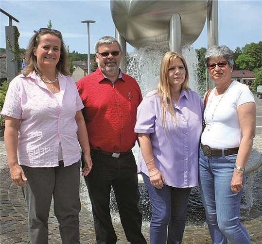 Karin Reischl, Wilfried Voigt, Annette Abel und Ruky Wagner stehen künftig Trauernden in Puderbach zur Seite. privat
