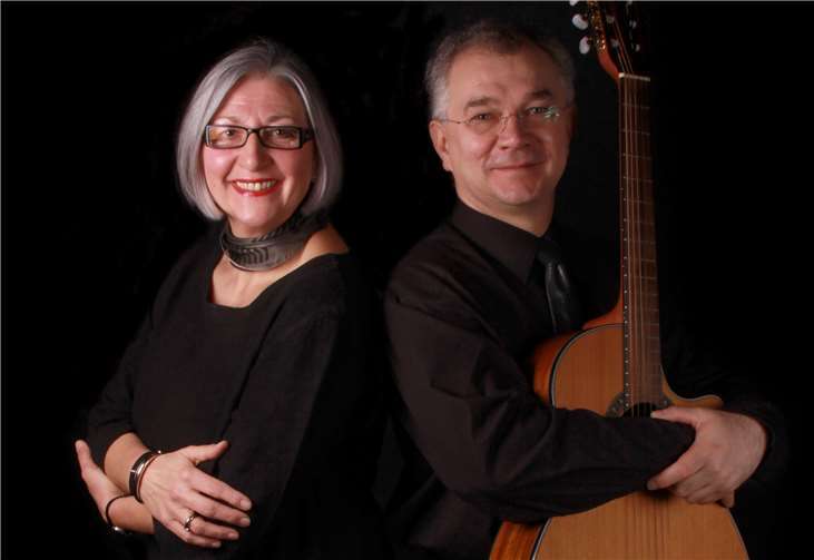 Karin Vogel und Eugen Stanik sorgten für einen äußerst gelungenen Abend. Verein zur Heimatpflege Antweiler e.V.