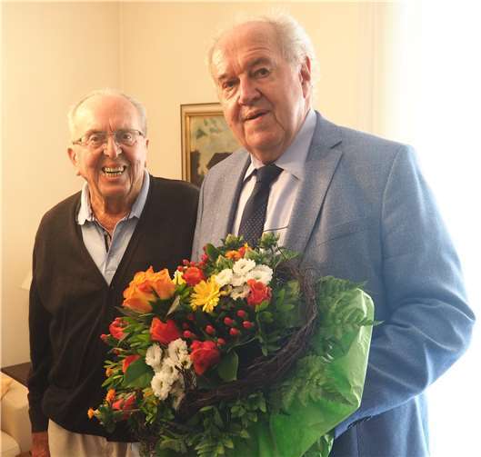 Karl Baumgarten freute sich über den Besuch von Bernhard Wiemer. Foto: privat