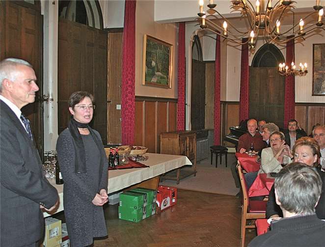 Karl-Friedrich Amendt und Agnes Menacher begrüßten im Schloss zur traditionellen Adventsfeier. HG