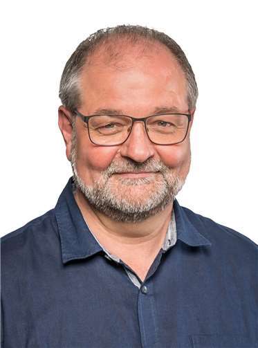 Karl Gundert, Ortsbürgermeister von Weibern, hält die Entscheidung für den Bau des Windparks für richtig.