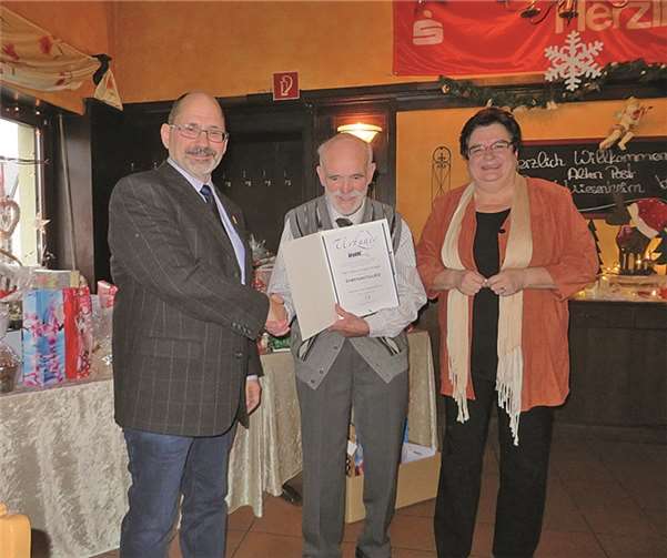 Karl-Heinz Kaul, Klaus Krüger, Marlies Hoffmann (v.l.). privat