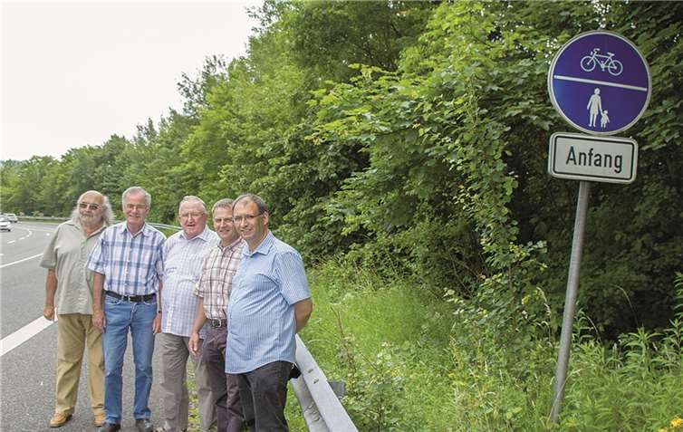Karl-Heinz Ramscheid, Peter Kirst, Peter Speier, Hartmut Bernd u. Fraktionsvorsitzender Manfred Bauer.privat