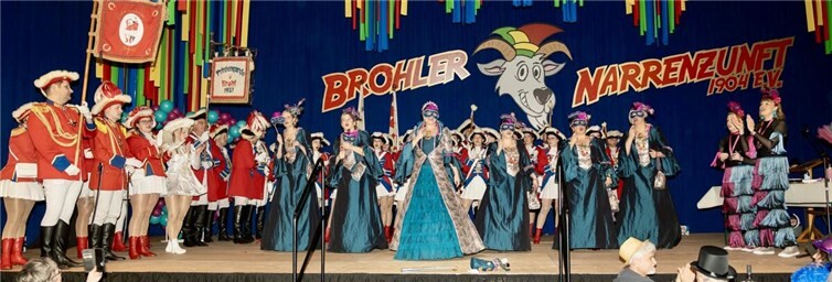 Karneval an der Copacabana: Brohl tanzt im Sambafieber