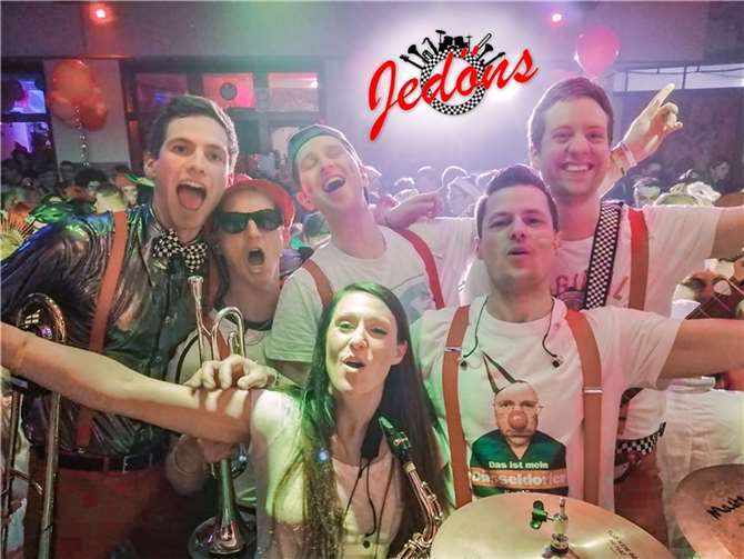 Karnevalsfoto von der letzten Session 2020: Die Band "Jedöns"  an diesem Abend s...