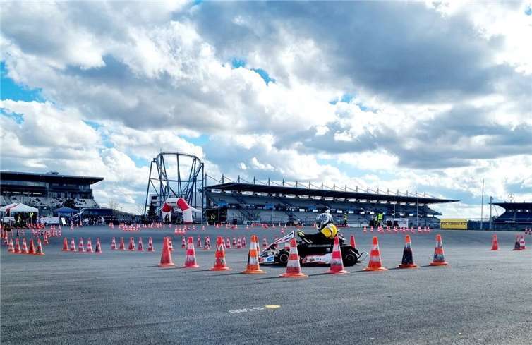 Kart Slalom Strecke. 