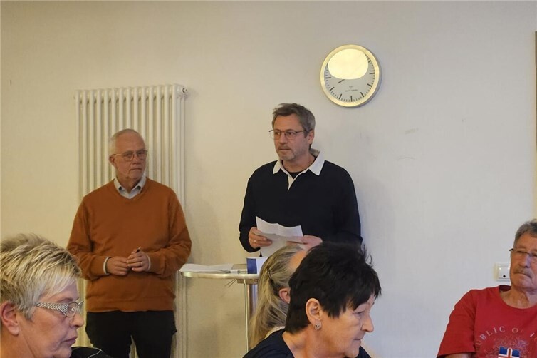 Kassierer Michael Hardt bei seinem Bericht