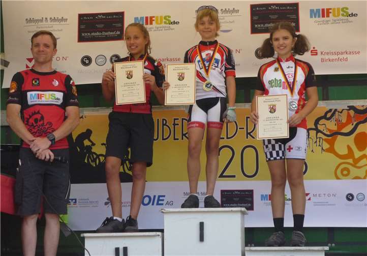 Katharina Bartsch (M.) wurde strahlende Siegerin.  privat