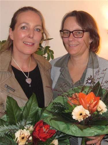 Katharina Raue, MdL (r.) und die B-Kandidatin Carmen Boohlender. privat