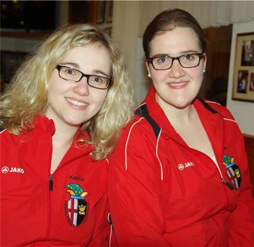 Katharina und Hannah Stein trainieren den Nachwuchs des KVN.