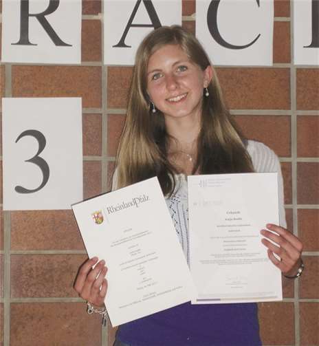 Katja Budde belegt in Englisch und Latein den ersten Platz.  Privat