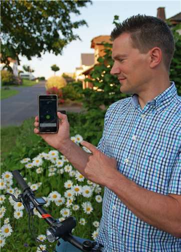 Kay Bröhl vom Stadtbauamt erhofft sich viele wichtige Informationen vom Einsatz der RADar-App.Quelle: Stadt Neuwied