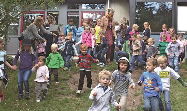 Kein Halten gab es mehr für die Kids bei der großen Geburtstagsfete.DL