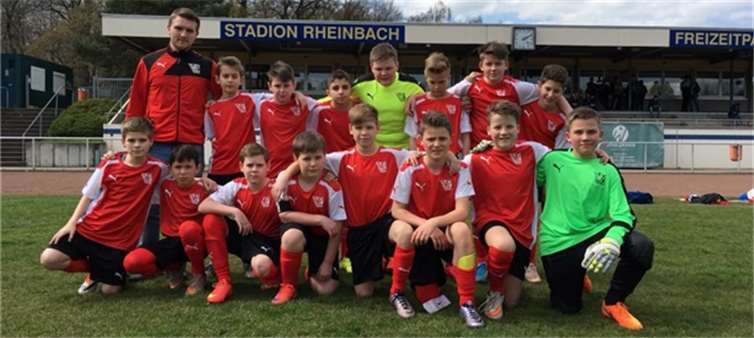 Keine Chance gegen den Spitzenreiter hatten die D-Junioren.privat