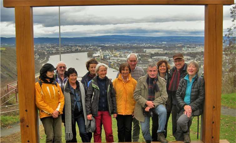 Keiner der Wanderer fiel aus dem Rahmen auf dem Kranenberg bei Andernach. privat