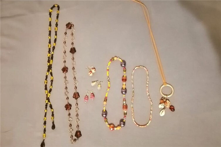 Ketten und Armbänder Beispiele