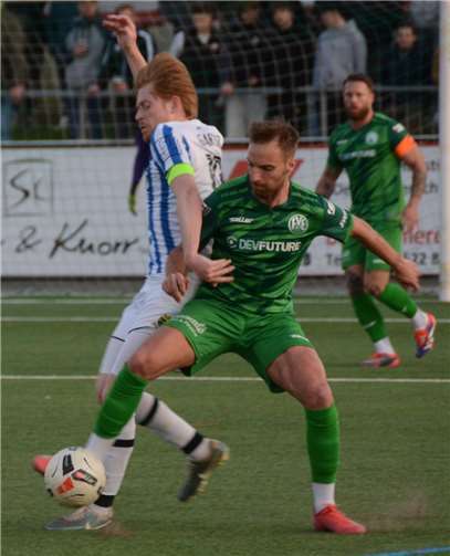 Finale - FV Engers sorgt für Pokal-Kracher Kevin Lahn sorgte für viele offensive Akzente. Sein Traumpass auf Manuel Simons leitete das wichtige 1:0 ein.