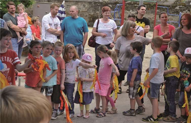 Kinder, Eltern, Geschwister und Erzieher erlebten einen schönen gemeinsamen Nachmittag. privat