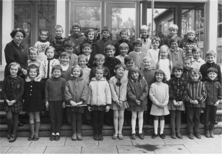 Kinder, die 1968 in Plaidt eingeschult worden sind.Foto: Plaidter Geschichtsvereins