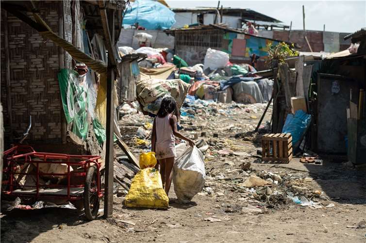 Kinder, die als Müllsammler ihren Lebensunterhalt verdienen, haben keine Chance, dem Teufelskreis des Elends zu entkommen.  Foto: Karl Fluch