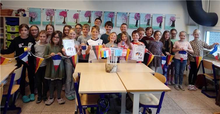 Kinder entdecken die deutsch-französische Partnerschaft. Quelle: Freundschaftskreis Dieblich-Marzy e.V.