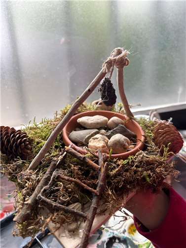 Kinder haben eine Insektentränke gebaut.Foto: Diedenhofen