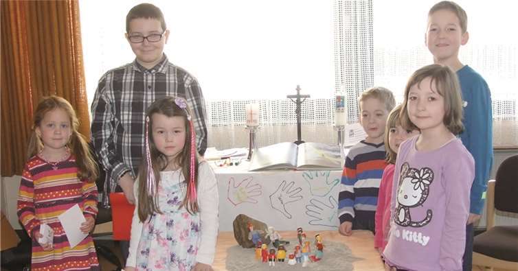 Kinder lernten in Mülheim spielerisch die 10 Gebote kennen.privat