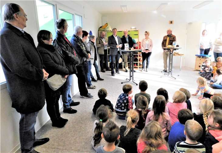 Kinder und Besucher trafen sich im neuen Gemeinschaftsraum.Fotos: WR