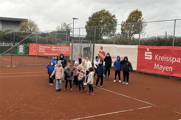 Kinder und Jugendliche des TC Hausen.