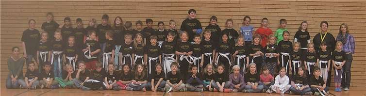 Kinder und Lehrkräfte hatten viel Spaß beim gelungenen Pil-Sung-Projekt. privat