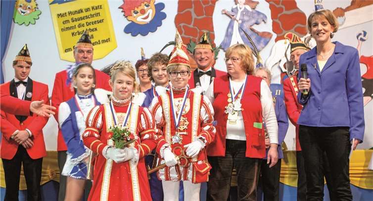 Kinderprinz Moritz I. (Rose) und Kinderprinzessin Paula I. (Daufenbach) wurden von der Oberdreeser Dreiergemeinschaft feierlich proklamiert.VJ