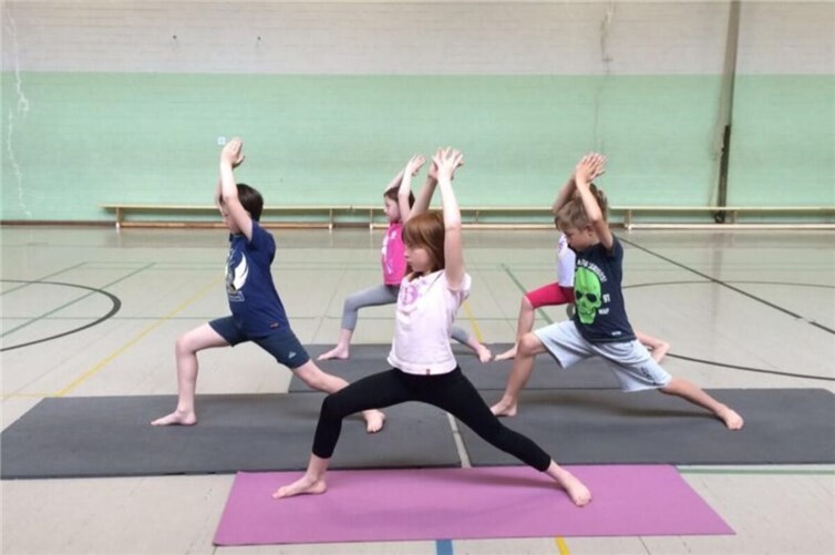 Kinderyoga beim Meckenheimer Sportverein.