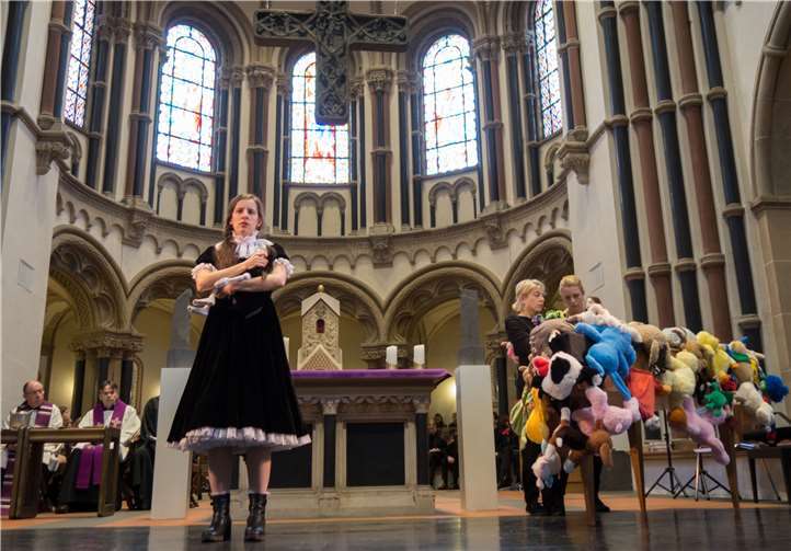 Kirche und Kunst: Am Aschermittwoch in der Herz-Jesu-Kirche in Koblenz.Copyright: Bistum Trier/Julia Fröder