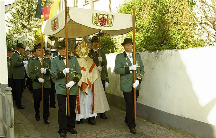 Kirmes-Prozessionprivat