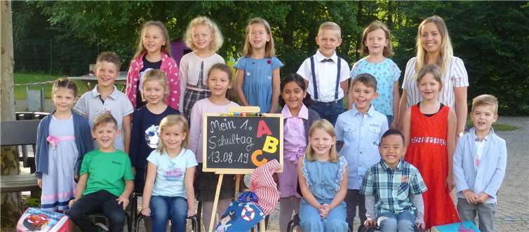 Klasse 1b mit Marta Lukaszewska.