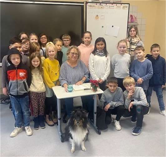 Klasse 4 mit Frau Linden. Foto: privat