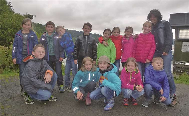 Klasse 4a mit Klassenlehrerin Nicole Schumacher.privat