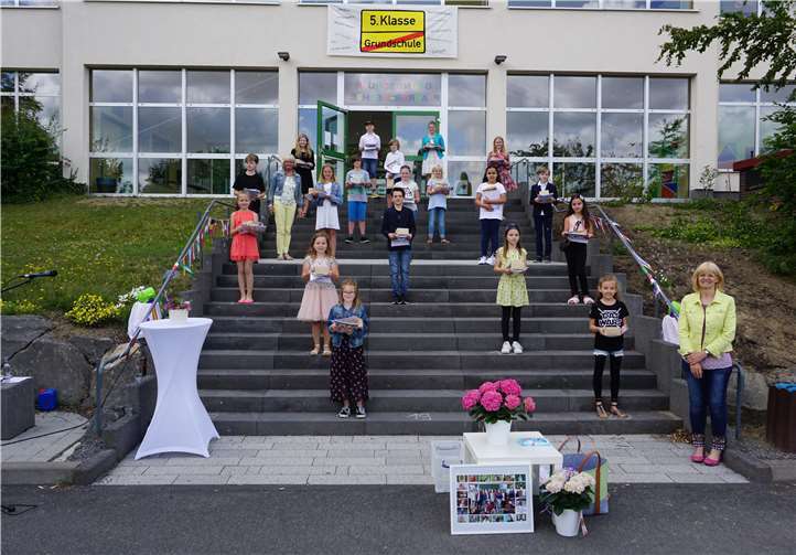 Klasse 4c mit Frau Merfels und Frau Rehm.