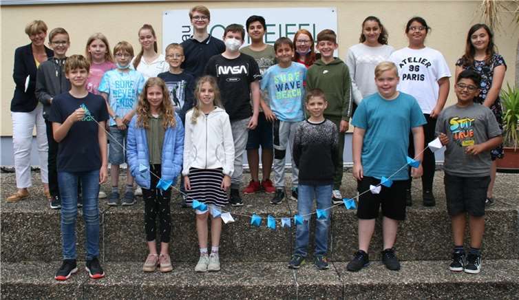 Klasse 5c mit der Klassenlehrerin Frau Stommel.