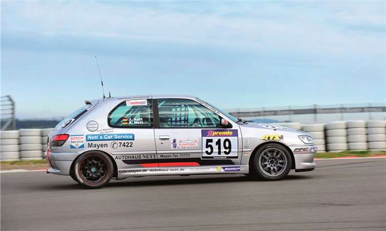 Klassensieg für den Peugeot 306 von Achim und Jürgen Nett.BURG
