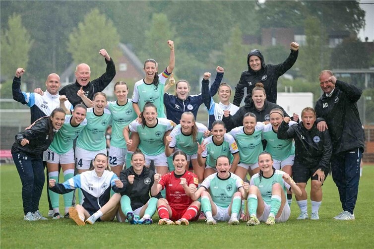 Klassenverbleib perfekt: Mit dem Erfolg sichern sich die „Bäckermädchen“ vorzeitig den Verbleib in der 2. Frauen-Bundesliga.