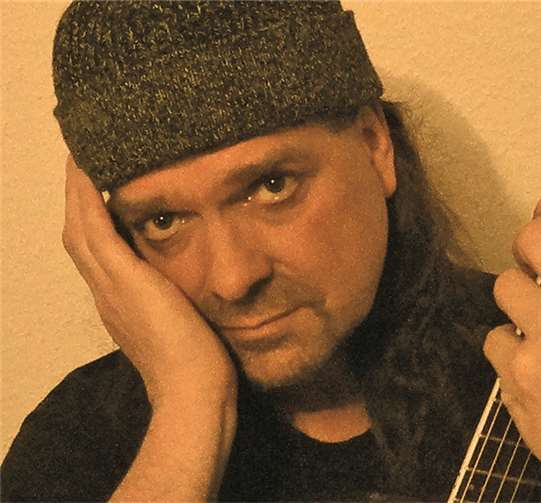 Klassiker aus Rock, Pop und Jazz präsentiert Elmar Wald am 3. Oktober in Winningen. privat