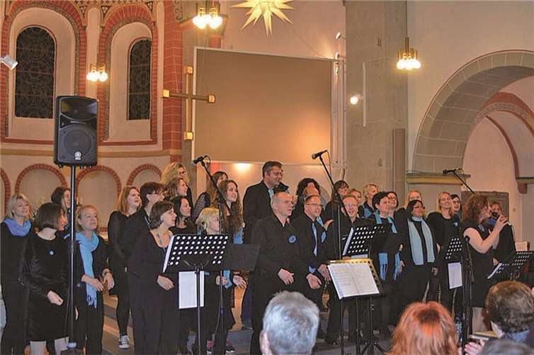 Klassische Gospelmusik und moderne Weihnachtstitel begeisterten das Publikum. privat