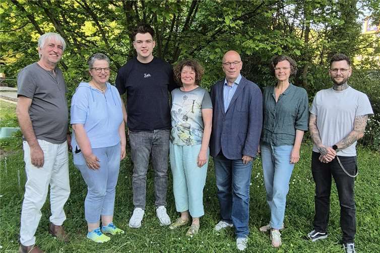 Klaus Amann, Jutta Niel, Yannik Maaß (Vorstand Rhein-Lahn), Alexandra Dinzen, Gordon Gniewocz (Kandidierende), Susanne Schäfer, Tobias Steffen (Sprecher Ortsgruppe Rechtsrheinisches Koblenz).  Foto: Markus Kaiser