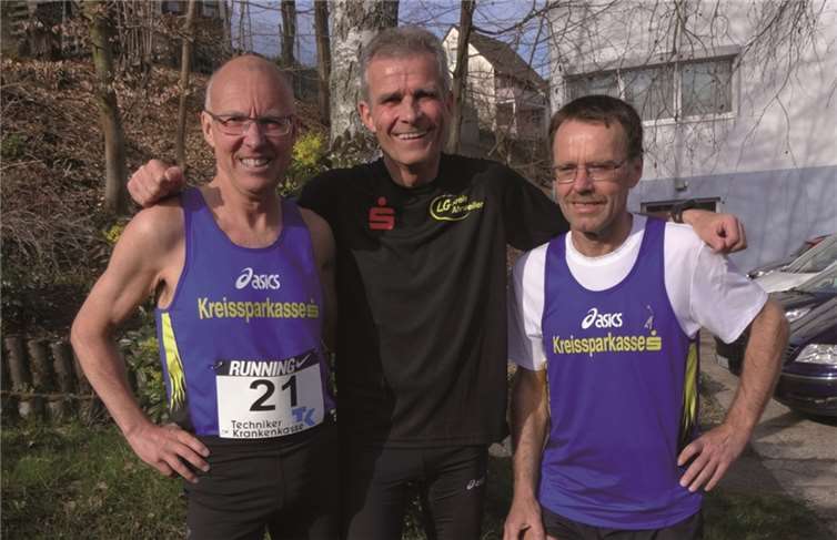 Klaus Blüher (v.l.) , Albert Mendritzki, Michael Jahr, Rheinland-Meister Mannschaft M60. privat