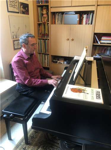 Klaus-Dieter Holzberger, Dekanatskantor und Organist der St. Laurentiuskirche.