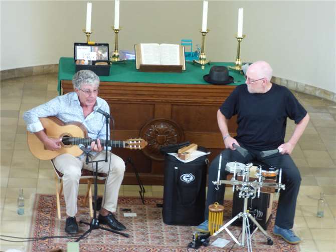 Klaus Mäurer und Dieter Wüster-Lindenau begeisterten. Foto: Hans Hartenfels