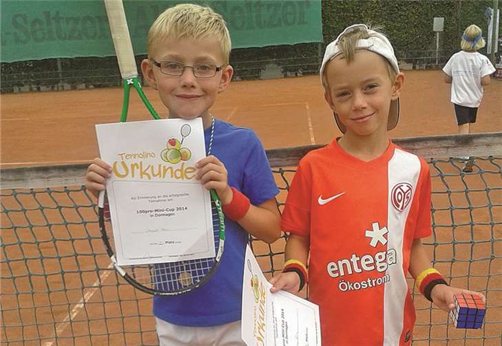 Klein aber Erfolgreich. Die kleinen Tennisstars Florian und Lennart. Privat